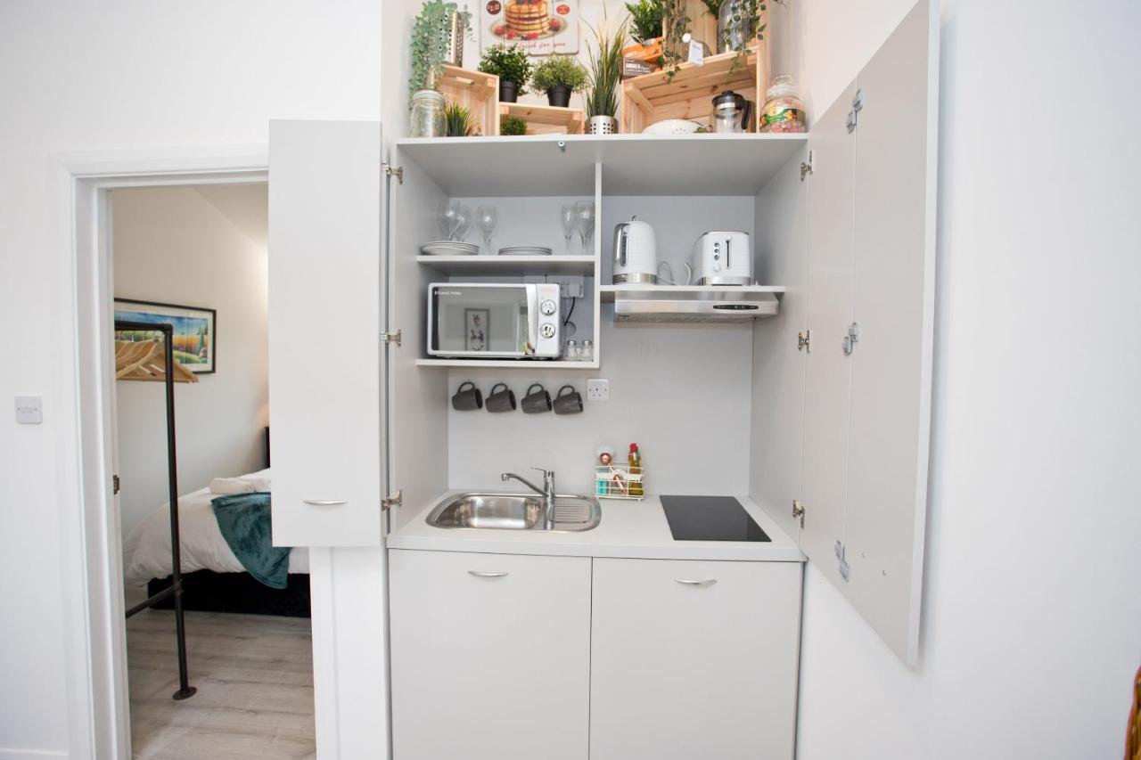 The Bearded Goat Den - A Rural Retreat At This Modern Holiday Cottage سانت ليناردس المظهر الخارجي الصورة